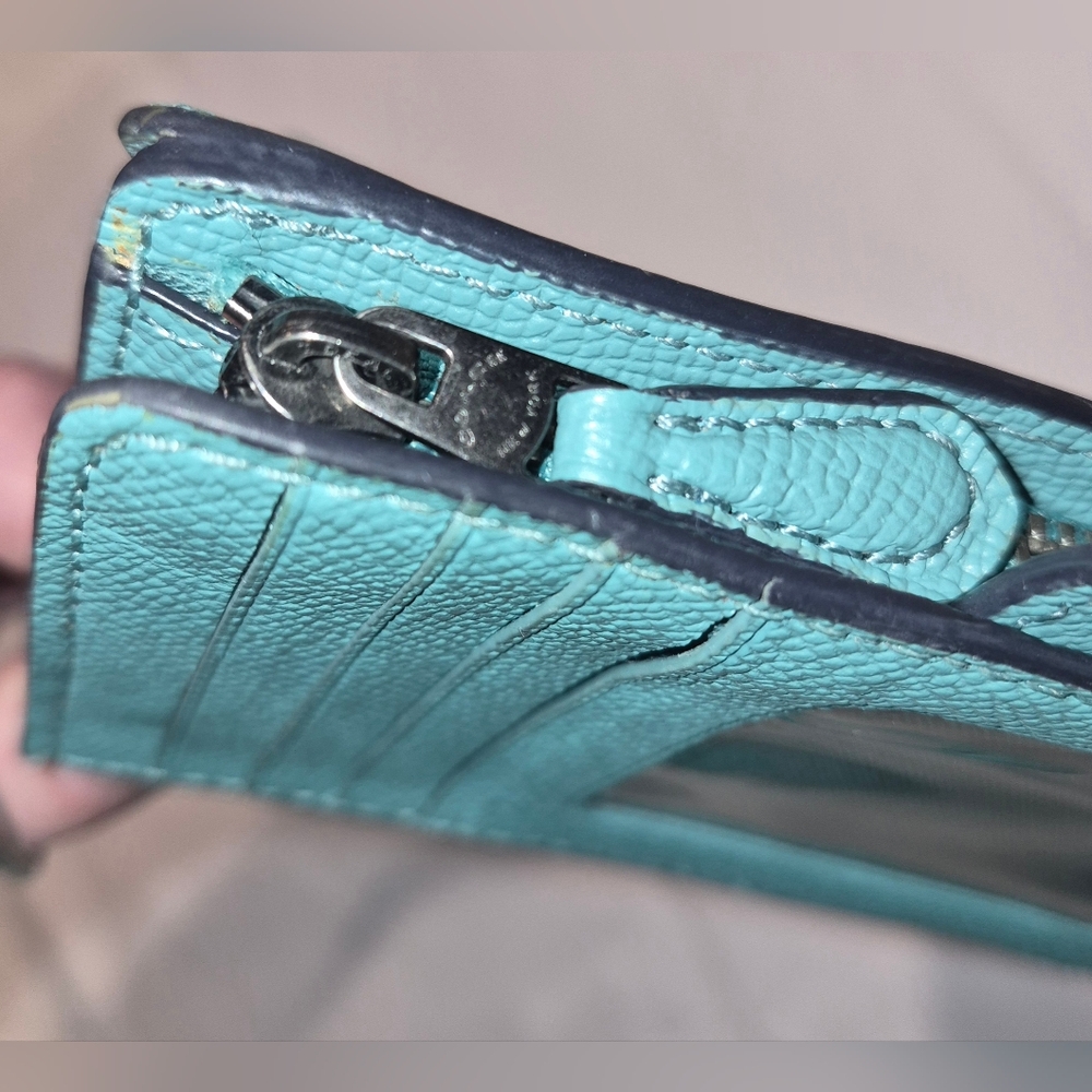 Coach Teal Small Leather Wallet - Coach Logo - Picture 4 of 13